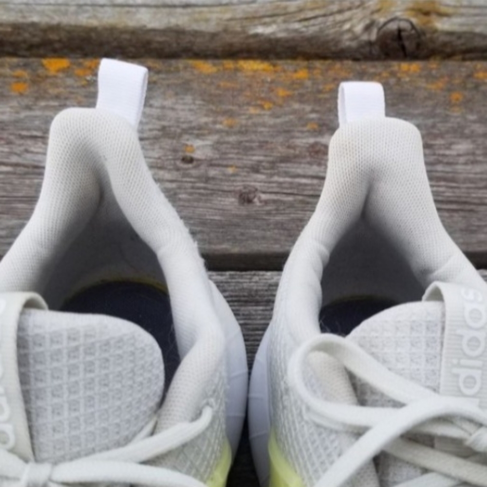 Adidas Questar Women's Sneakers Trainers Casual Shoes Low Shoes White  size 8 - Picture 5 of 6